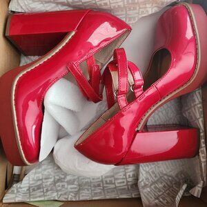 STEVE Madden
